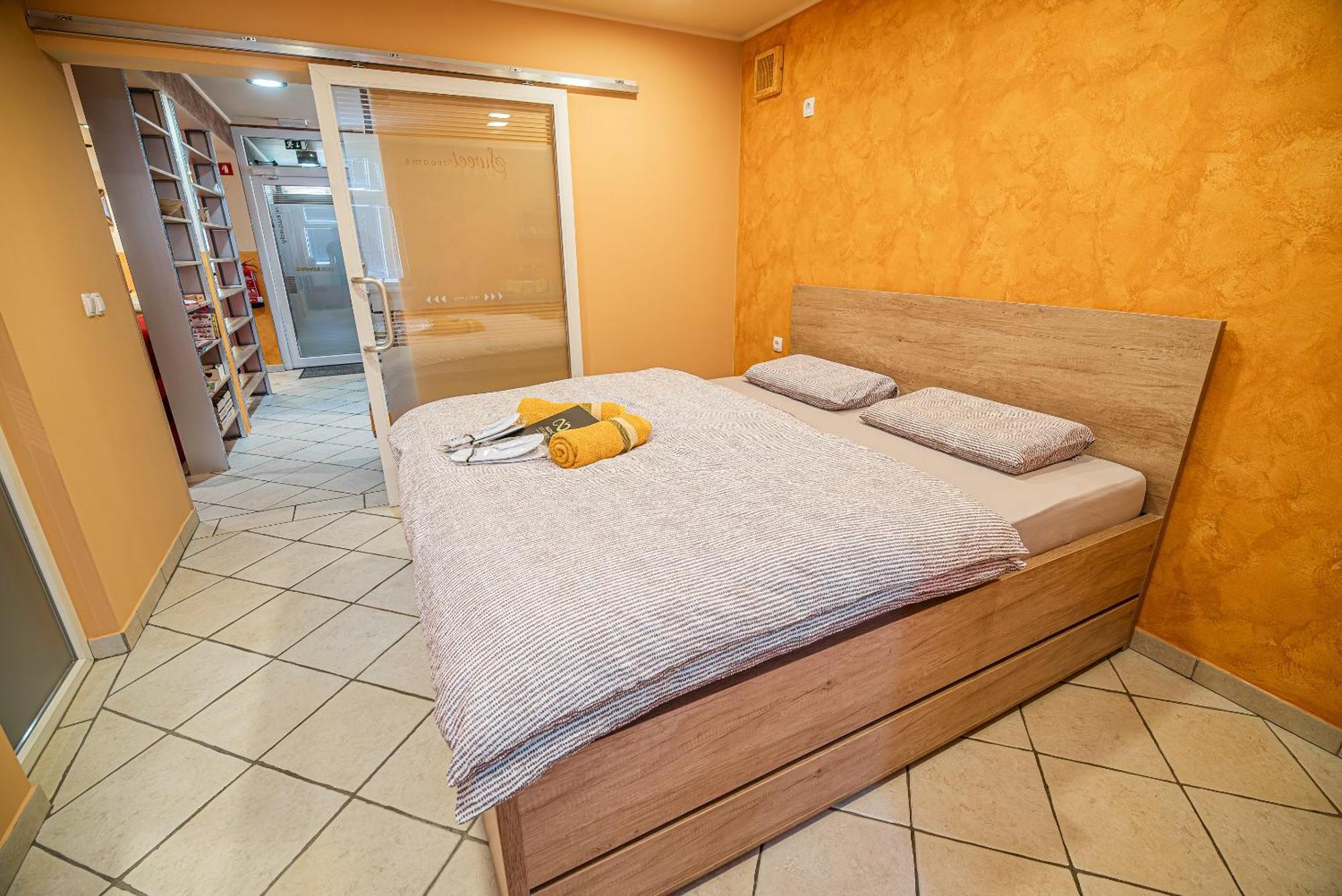 Lux Living Apartments Budic Near Terme Catez Brežice Habitación foto
